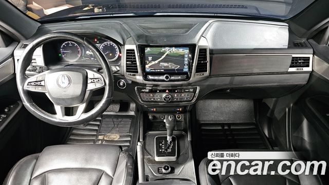SsangYong Rexton 2019 thumb 7
