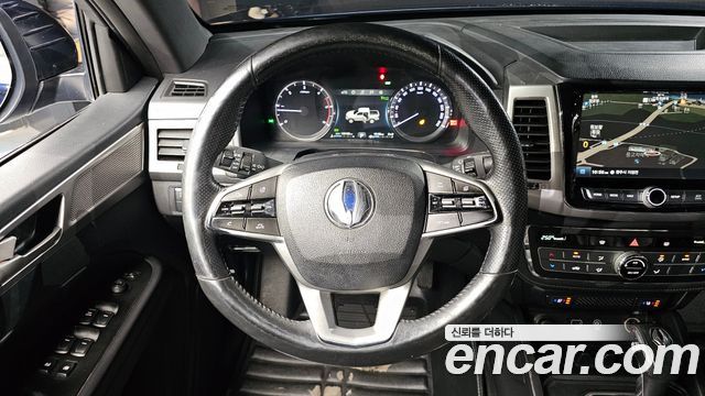 SsangYong Rexton 2019 thumb 12