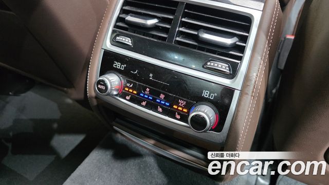 BMW 7 серии 2021 thumb 6