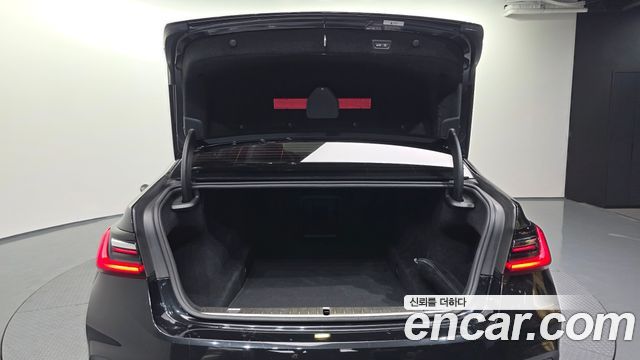 BMW 7 серии 2021 thumb 11