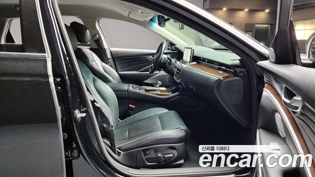 Kia K9 2019 thumb 2