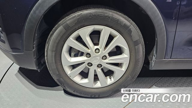 SsangYong Tivoli 2019 thumb 2
