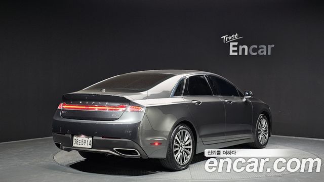 Lincoln MKZ 2019 thumb 4