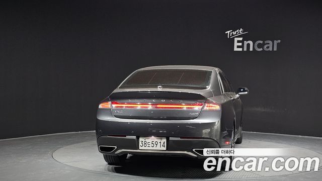 Lincoln MKZ 2019 thumb 2