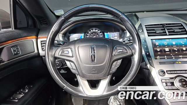 Lincoln MKZ 2019 thumb 3