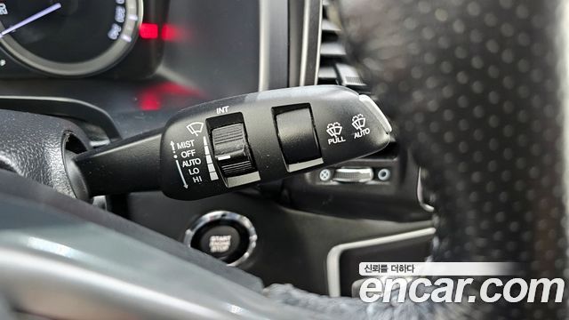 SsangYong Rexton 2019 thumb 4