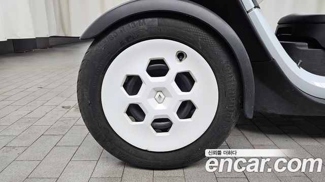 Renault Korea Twizy 2020 thumb 9