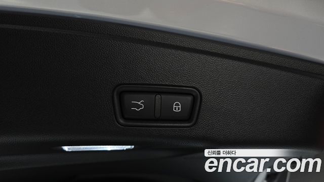 Maserati Grecale 2023 thumb 10