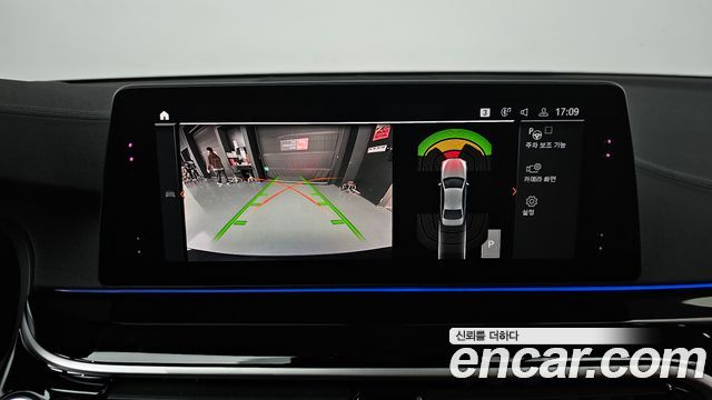 BMW 5 серии 2019 thumb 4