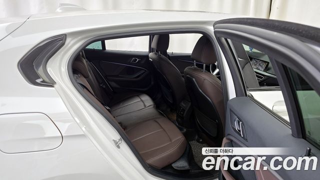 BMW 1 серии 2021 thumb 10