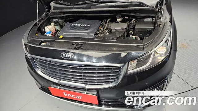Kia Carnival 2015 thumb 6