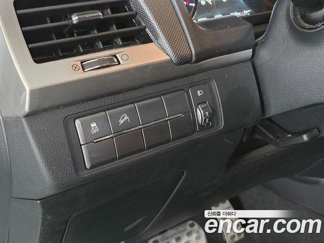 SsangYong Rexton 2019 thumb 12