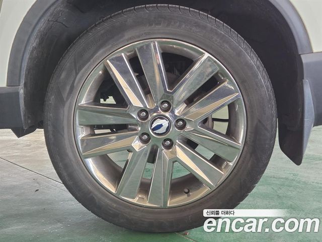 SsangYong Rexton 2019 thumb 2