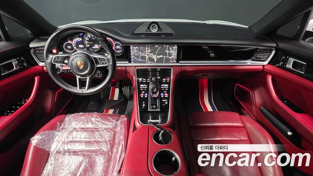 Porsche Panamera 2020 thumb 2