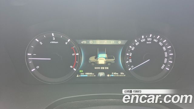 SsangYong Rexton 2019 thumb 12