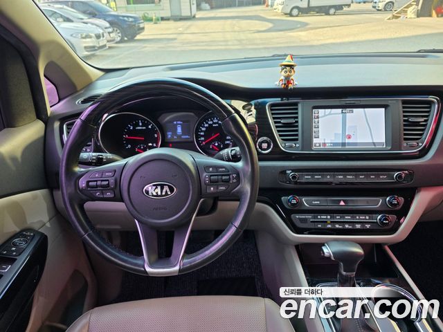 Kia Carnival 2019 thumb 8