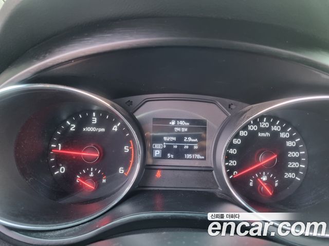 Kia Carnival 2019 thumb 5