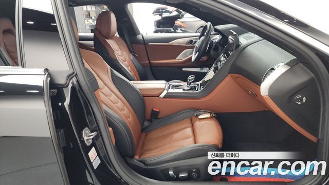 BMW 8 серии 2022 thumb 12