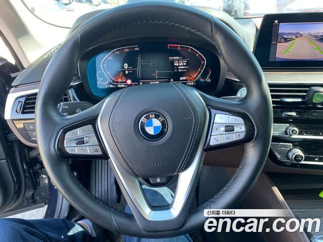 BMW 5 серии 2020 thumb 10