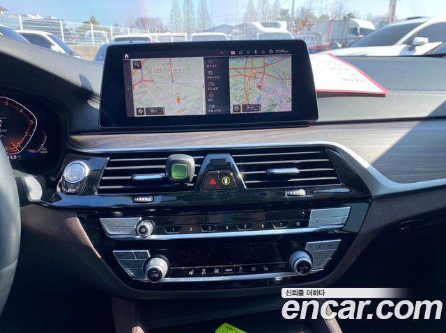 BMW 5 серии 2020 thumb 6