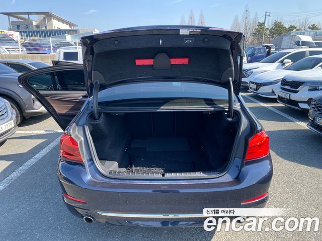 BMW 5 серии 2020 thumb 5