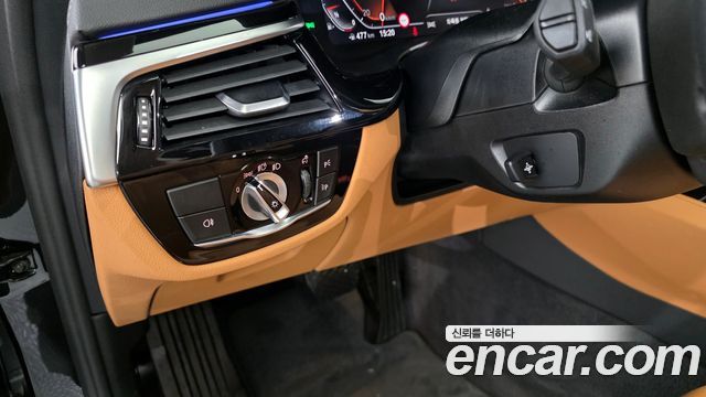 BMW 5 серии 2021 thumb 4