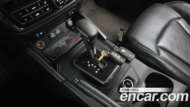 SsangYong Rexton 2023 thumb 10