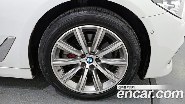 BMW 5 серии 2019 thumb 6