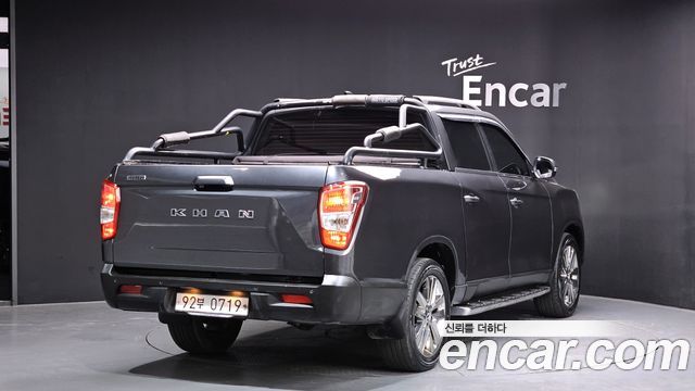 SsangYong Rexton 2019 thumb 3