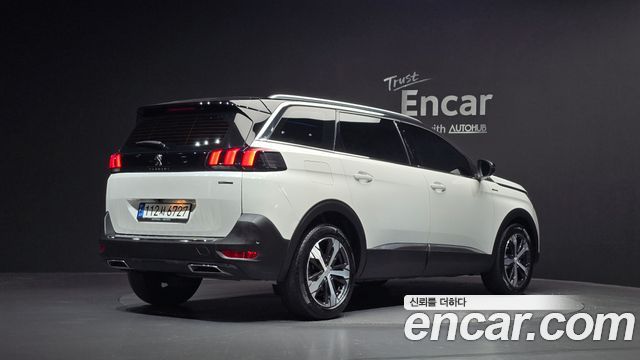 Peugeot 5008 2021 thumb 3