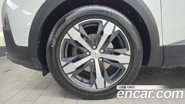 Peugeot 5008 2021 thumb 6