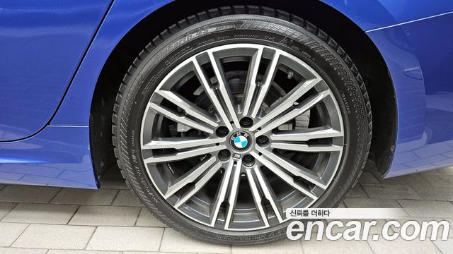BMW 3 серии 2019 thumb 6
