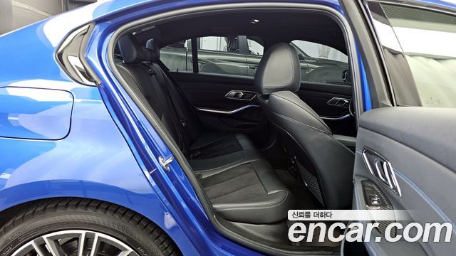 BMW 3 серии 2019 thumb 12