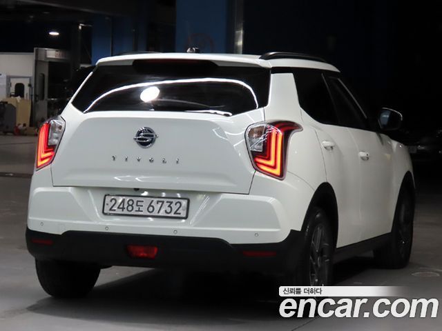 SsangYong Tivoli 2022 thumb 3