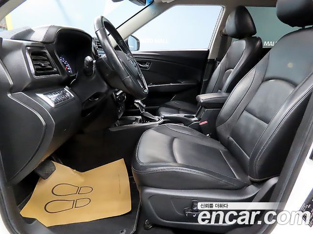 SsangYong Tivoli 2022 thumb 10
