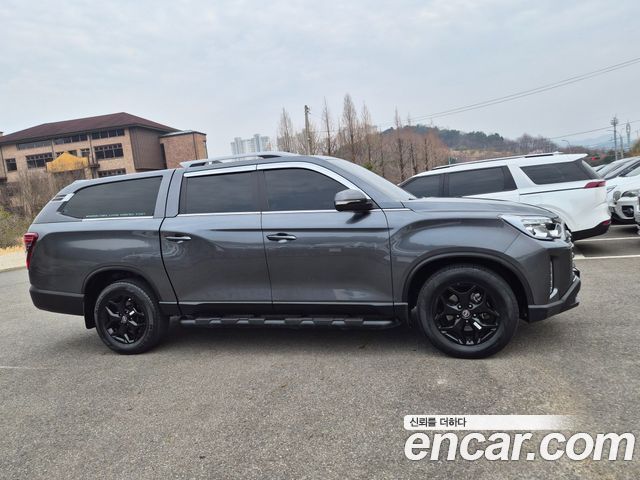 SsangYong Rexton 2022 thumb 4