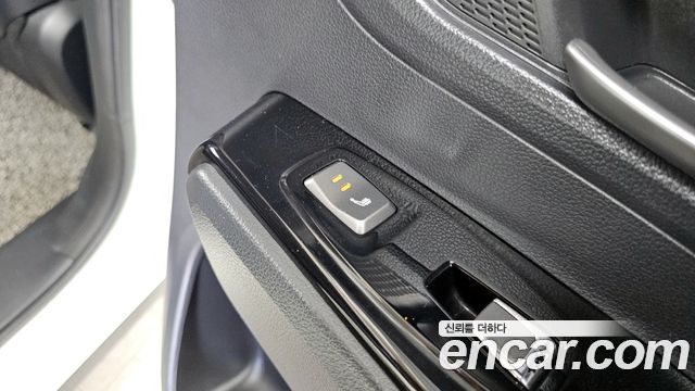 SsangYong Korando 2020 thumb 11