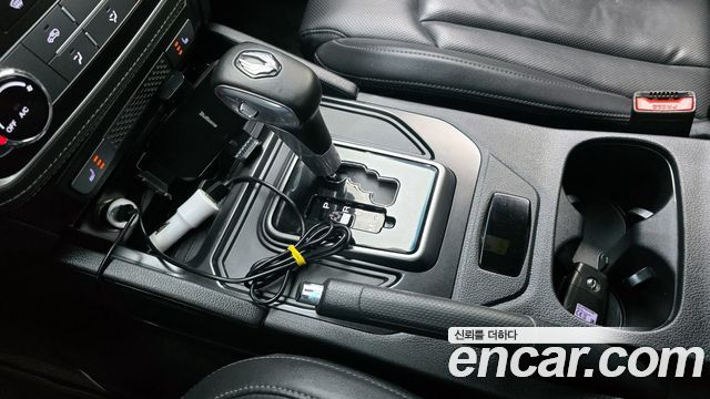 SsangYong Rexton 2020 thumb 10