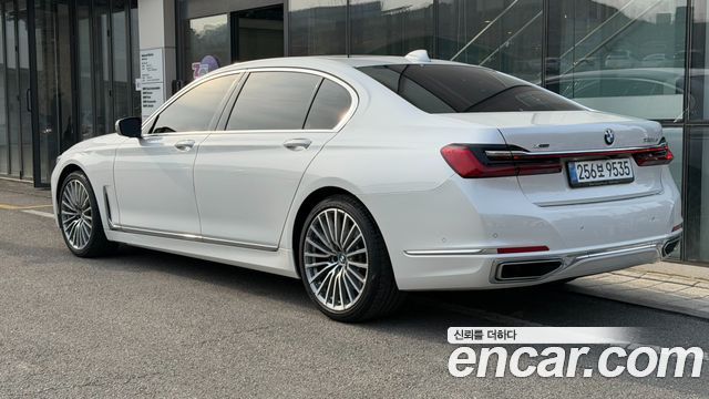 BMW 7 серии 2022 thumb 3