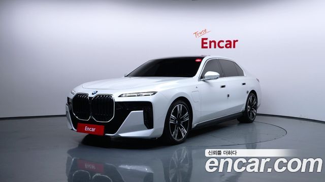 BMW 7 серии 2023 thumb 2