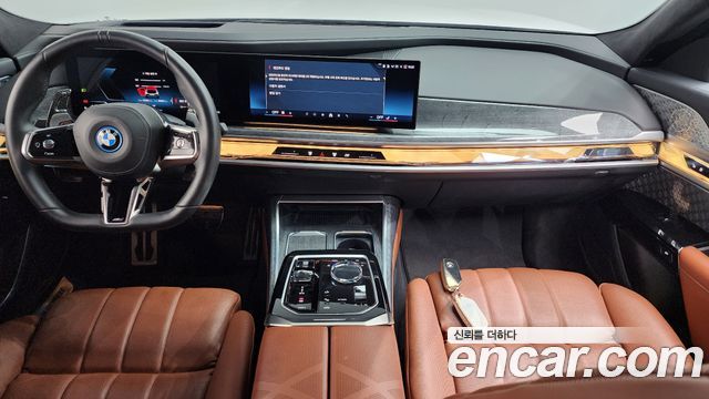 BMW 7 серии 2023 thumb 8