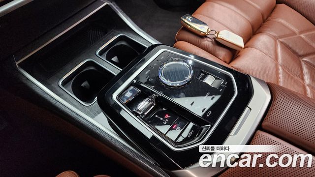 BMW 7 серии 2023 thumb 10