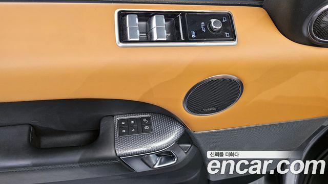 Land Rover Range Rover Sport 2020 thumb 12