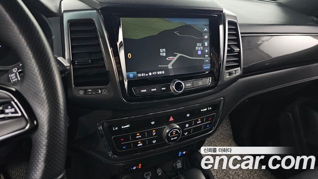 SsangYong Rexton 2021 thumb 11