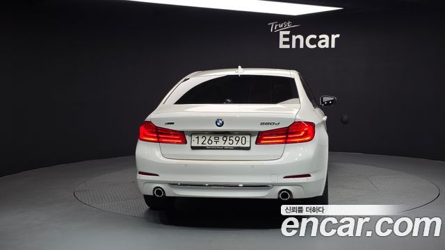 BMW 5 серии 2020 thumb 5