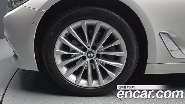 BMW 5 серии 2020 thumb 6