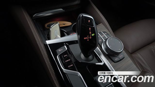 BMW 5 серии 2020 thumb 9