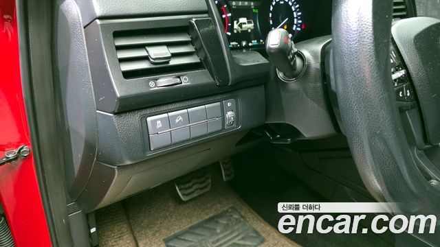 SsangYong Rexton 2020 thumb 11