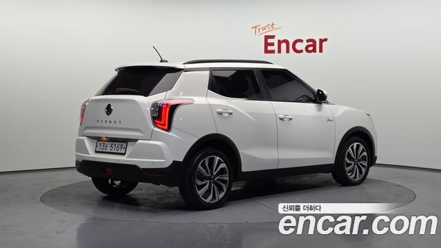 SsangYong Tivoli 2019 thumb 3