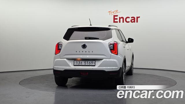 SsangYong Tivoli 2019 thumb 5